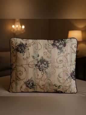 🍓 Croscill Chambord Cassis Pillow Shams King Set (2) King Chambord